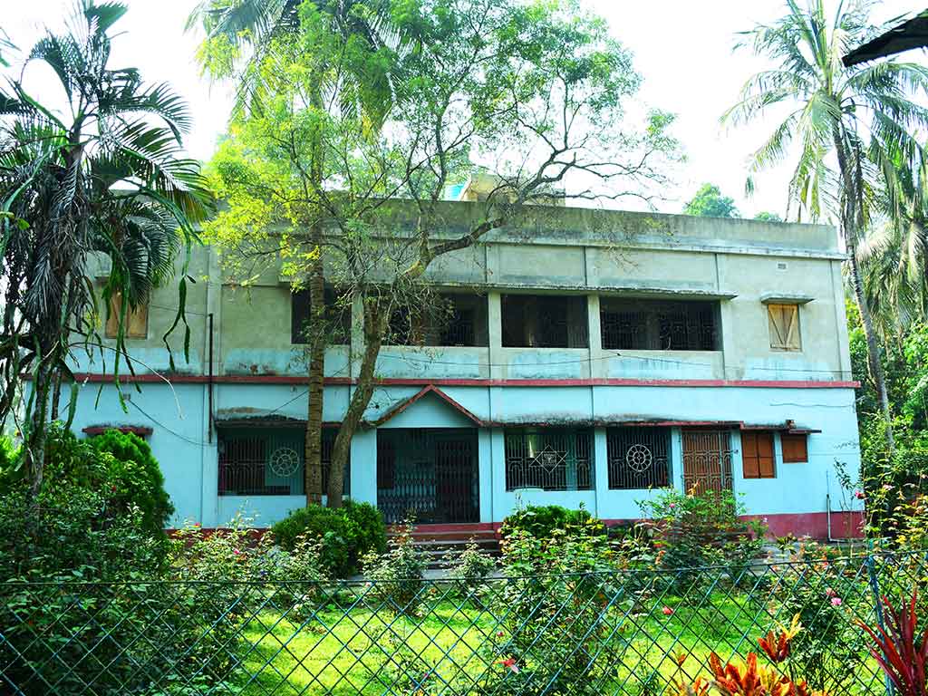 GUEST HOUSE - ASHRAYA